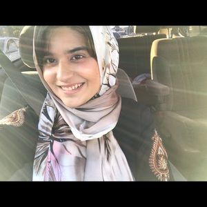 Meet your Posher, Leena